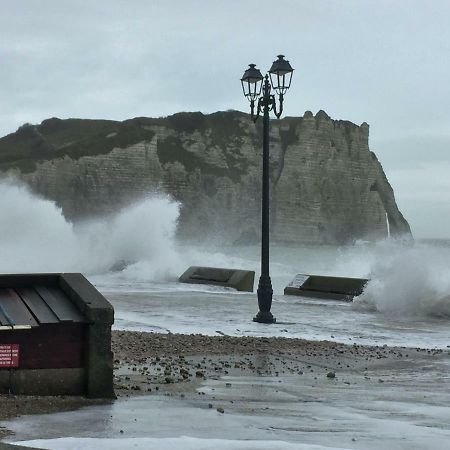 הוילה אטרטאט La Caique Maison A 100 M De La Plage Et Des Falaises מראה חיצוני תמונה